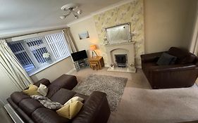 Cosy 3-Bed House